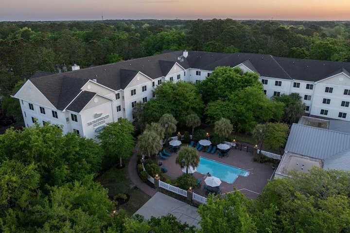 Homewood Suites by Hilton Charleston - Mt. Pleasant hotel exterior