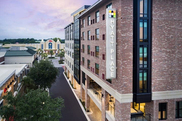 Hyatt Place Mount Pleasant Towne Centre hotel exterior
