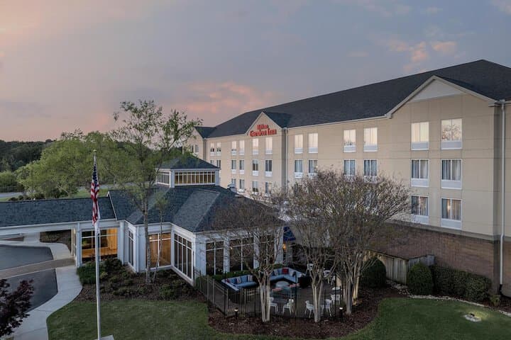 Hilton Garden Inn Huntsville / Space Center hotel exterior