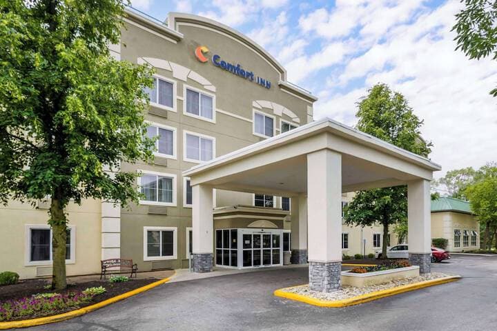 Comfort Inn North / Polaris hotel exterior