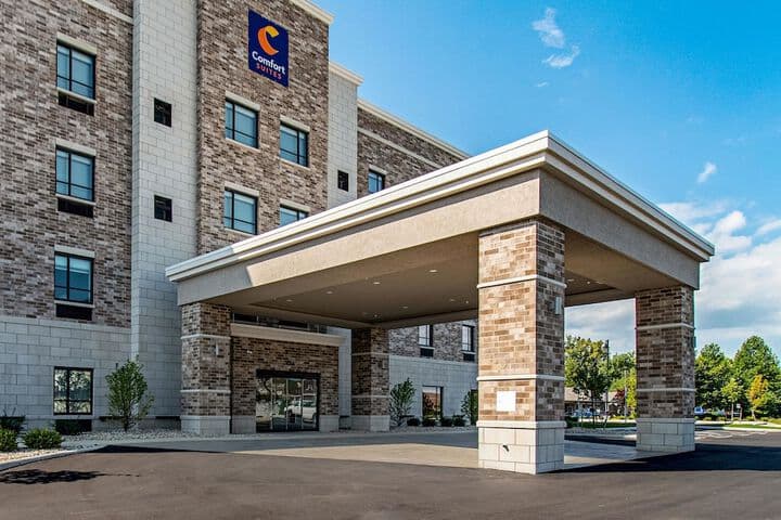 Comfort Suites Grove City - Columbus South hotel exterior