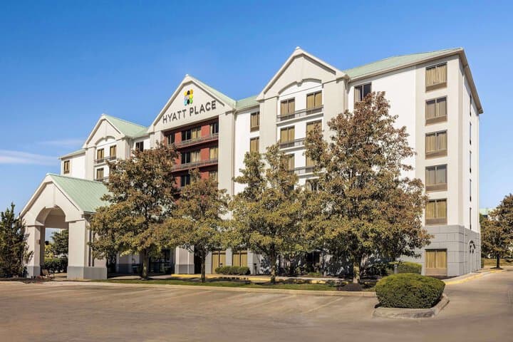 Hyatt Place Columbus Dublin hotel exterior