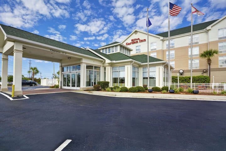 Hilton Garden Inn Panama City hotel exterior