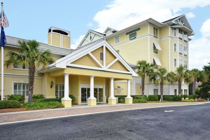 Homewood Suites by Hilton Charleston Airport hotel exterior