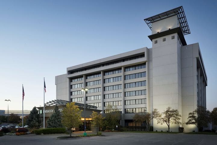 Embassy Suites by Hilton Columbus hotel exterior