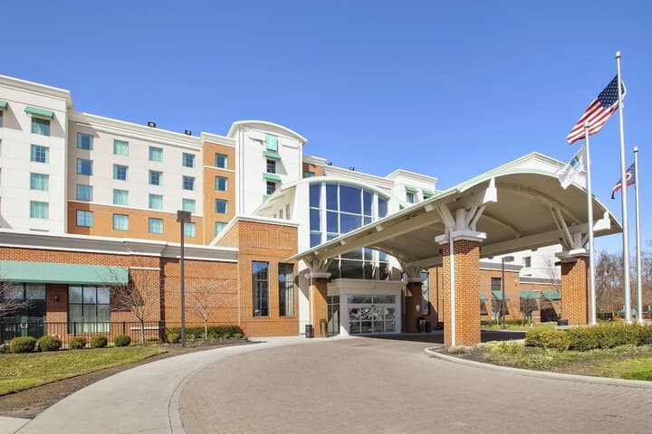 Embassy Suites Columbus-Airport hotel exterior